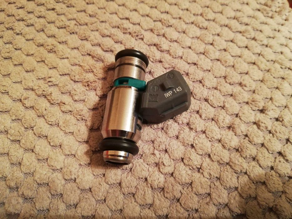 Дюзи за бензинов двигател Пежо, Ситроен, Рено, VW GOLF III