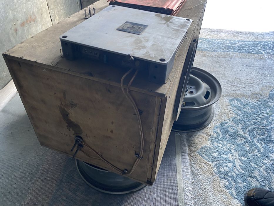 Саб с двумя усилителями!