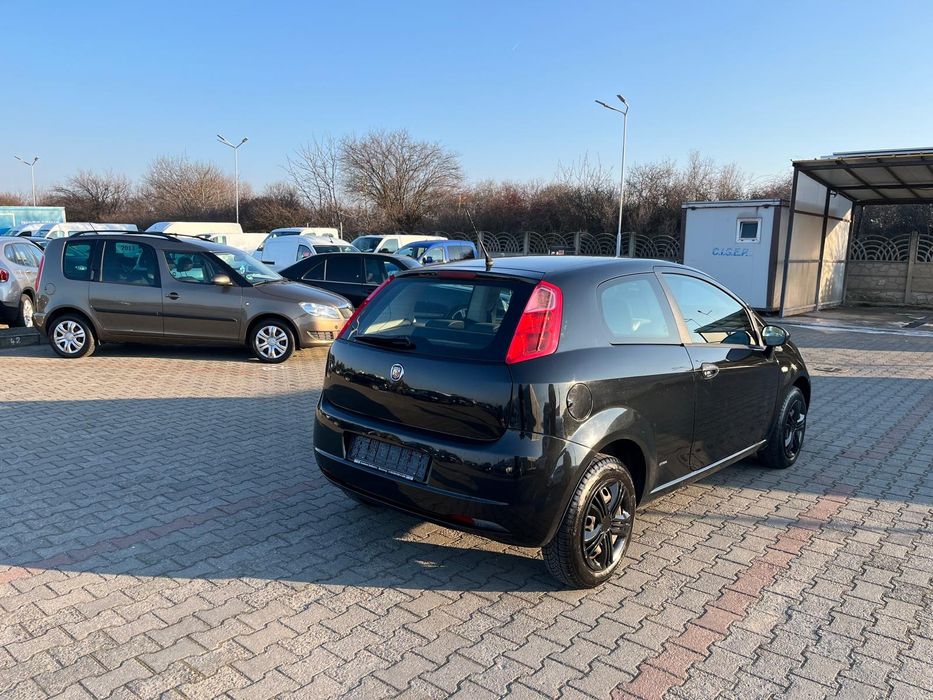 Fiat Grande Punto 2007 - 1.4i 78CP - Clima