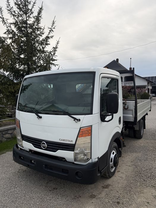 Nissan Cabstar basculabil cu macara