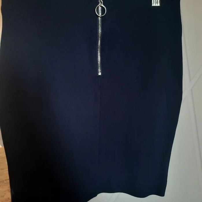 Продам школьные юбки