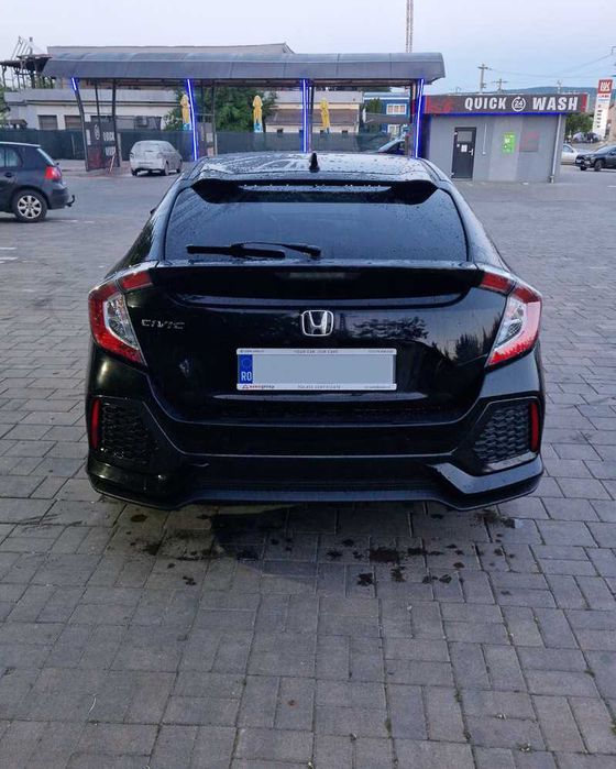 Honda Civic 1.5 VTEC Turbo Prestige 182CP | 2018 | 73.200 km | Automată | Negru