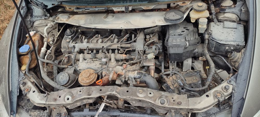 Хонда Сивик 8 Honda civic 2.2 на части