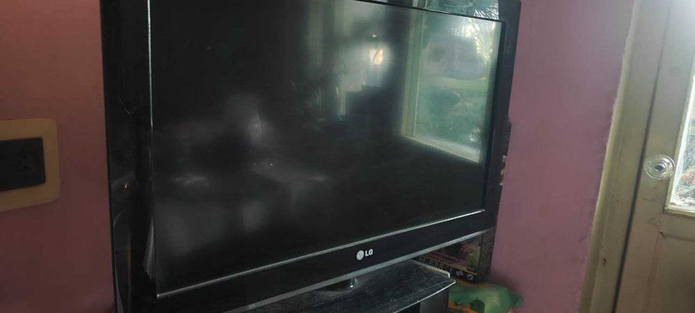 Телевизор Плазма LG  модель 32LK330