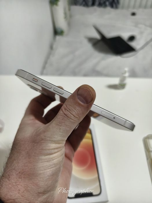 Продам iphone 12/256