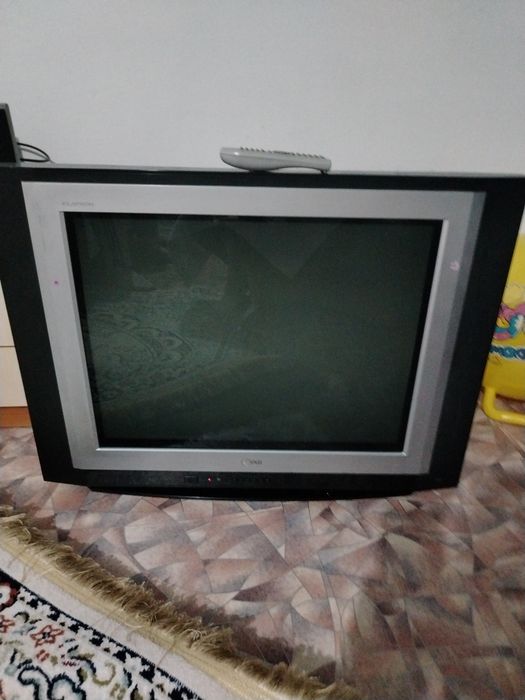 Продам телевизор LG
