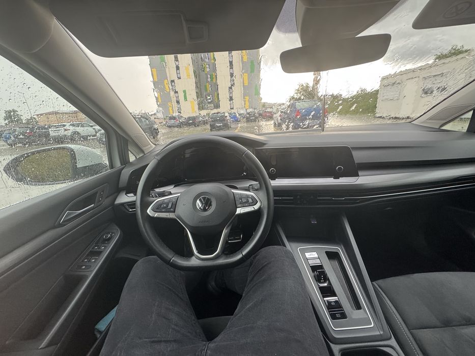 Volkswagen Golf 8 /40 000 km/Piele alcantara/IQ Led/Incalzire volan/Masaj Scaun