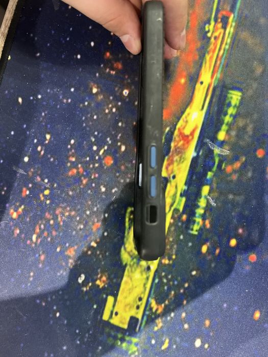 Продам чехол на айфон 12 мини