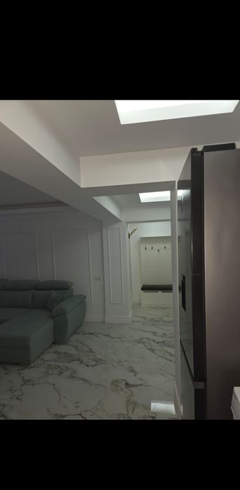Vand apartament renovat complet