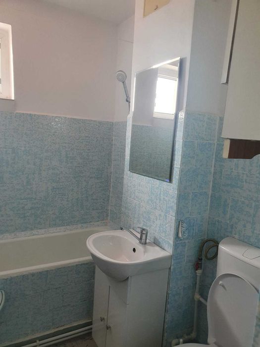 Apartament cu 2 camere,Micro 20