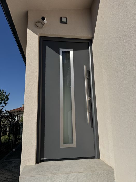 Продава се Етаж от къща в Казанлък - 137 кв.м за 1303 €/кв.м - Снимка #2