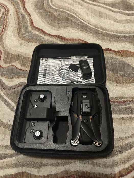 Dronă V168 Pro – cu GPS și cameră HD/4K, pliabilă, în husă de transport
