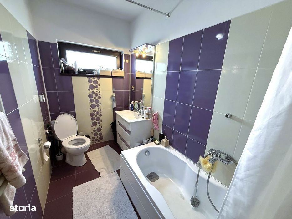 Casa de vanzare, partial mobilata, la strada, Valea Adanca