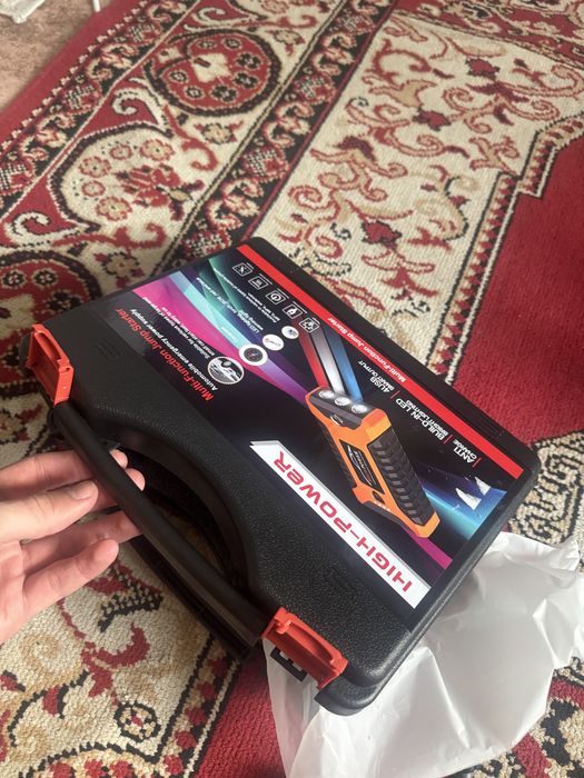 Продам зарядно пусковое устройства