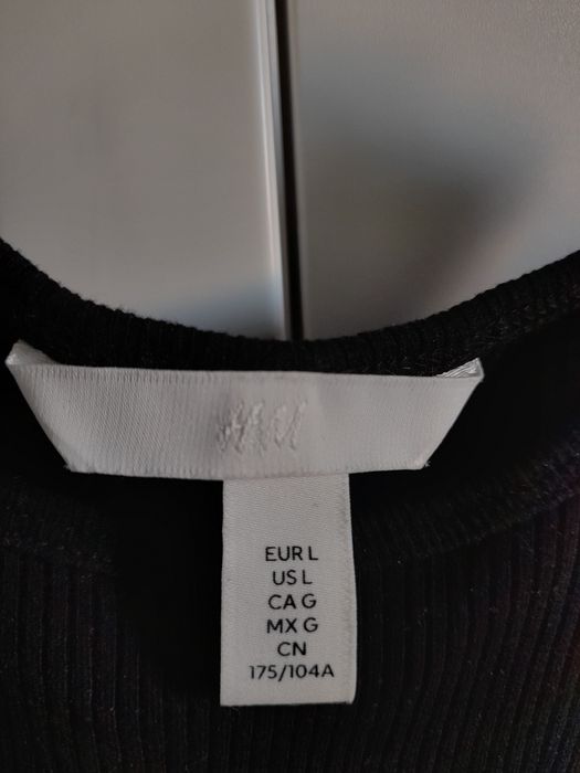 Топ черный с вырезами H&M