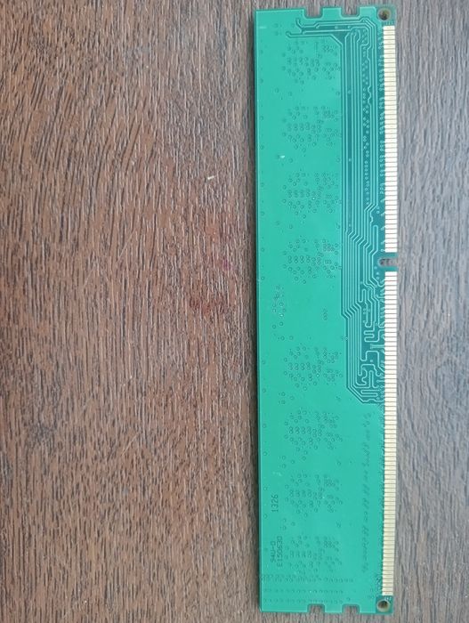 Продаетсия Оперативный память DDR3 4gb