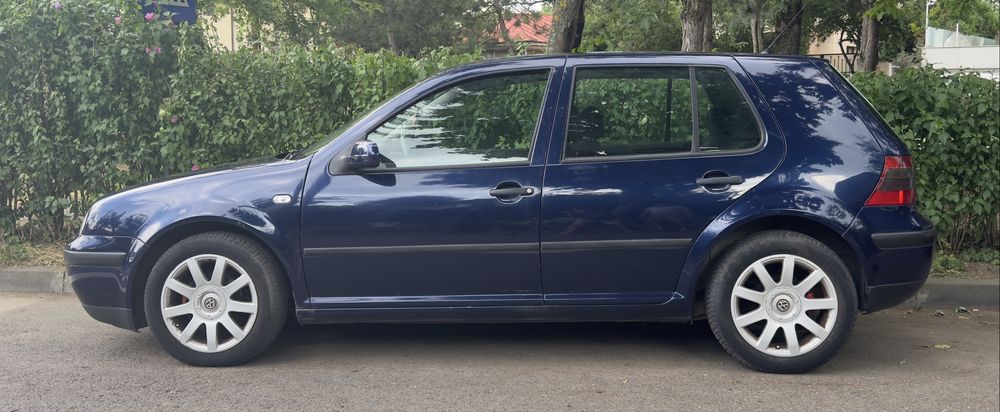 VOLKSWAGEN Golf 2002 — imagine 4