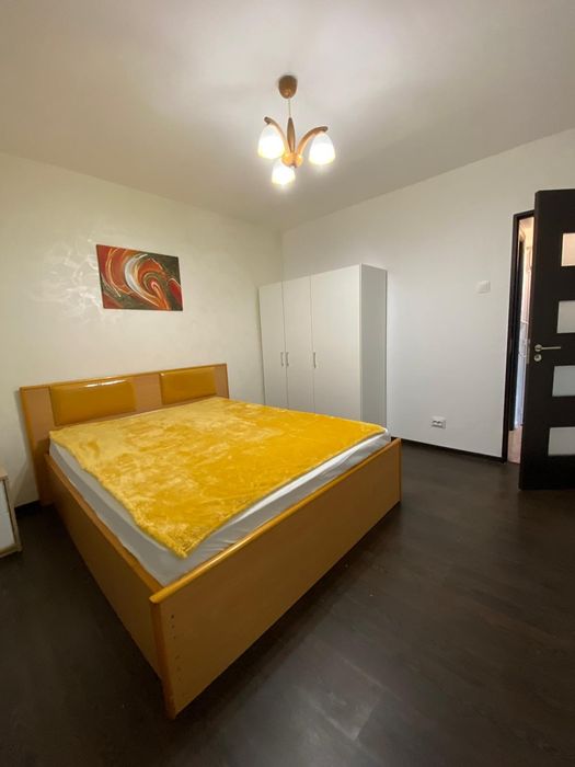 Regim.hotelier Inchiriez 2 camere dec.Mall Calea Bucuresti et 1