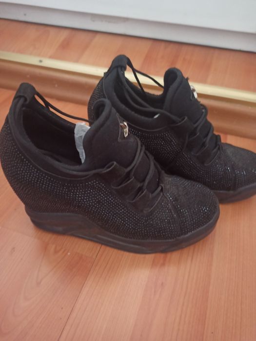 Обувь женская, ботильоны