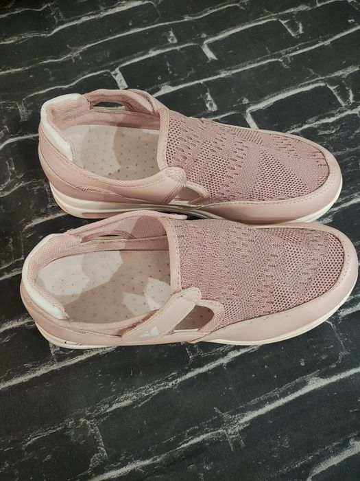 Papuci vita star Nr 38