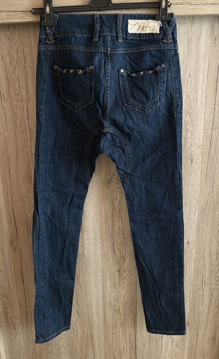 Подарявам Нови дамски дънки на марката BSB jeans размер XS