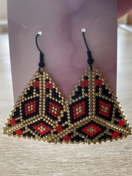 Cercei handmade din margele