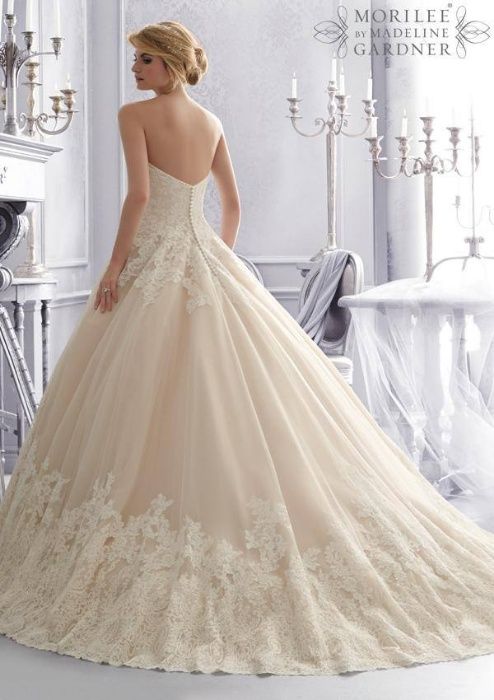 Vand rochie de mireasa Mori Lee, by Madeline Gardner