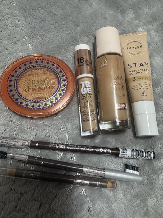 Сет гримове  някои нови