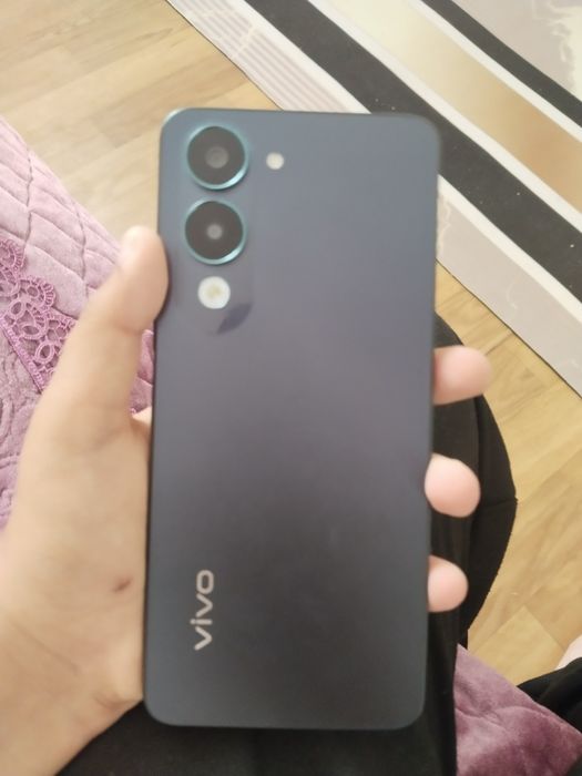 Vivo  Y04   круто