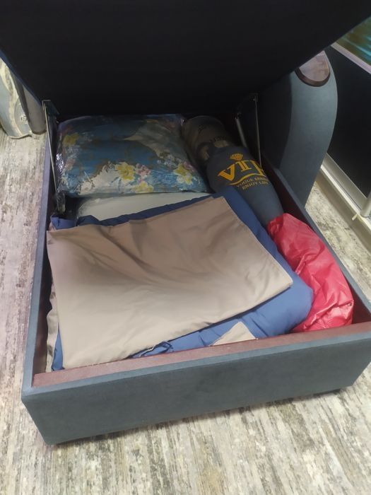 Продам угловой диван