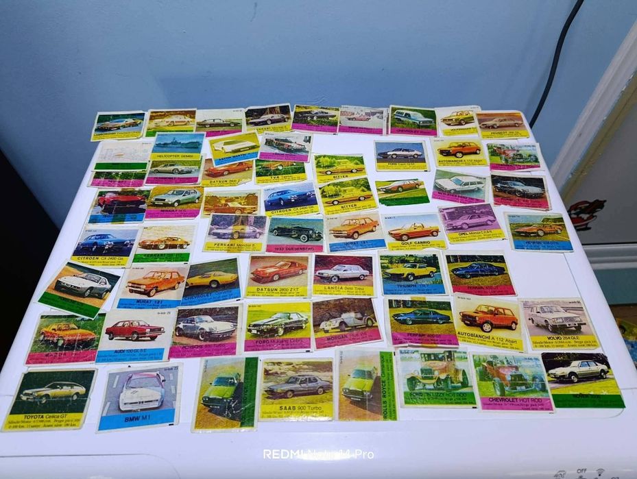 60 броя стари картинки от дъвки