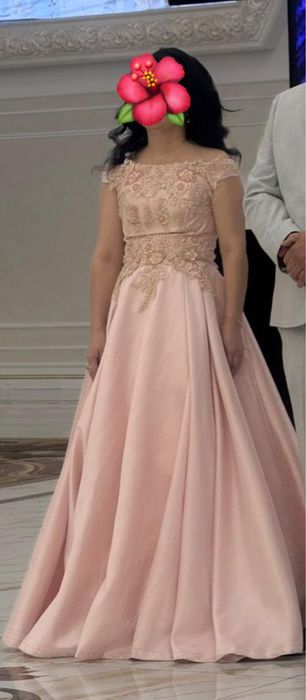 Вечерние платья нарядные