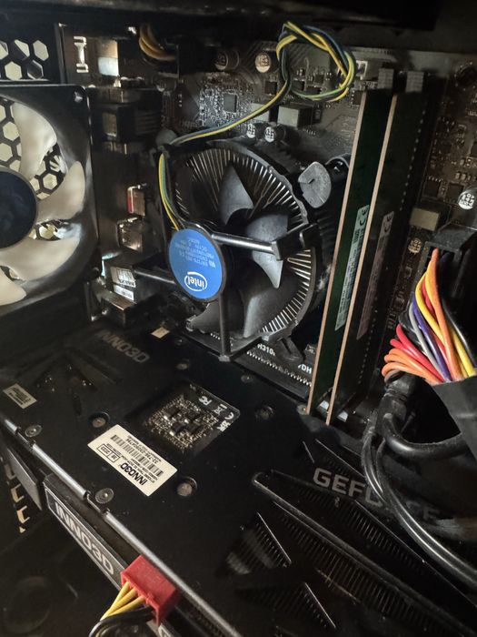 Sistem PC Gaming Calculator Intel I5 9400F RTX 3060