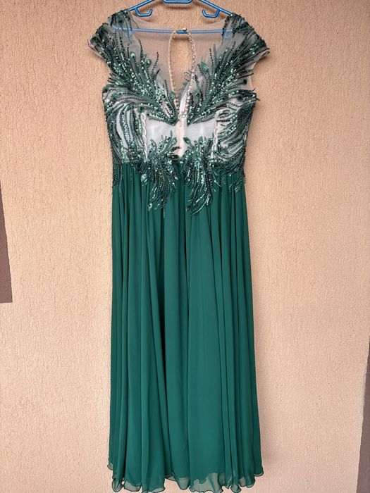 Rochie seara realizata la comanda verde
