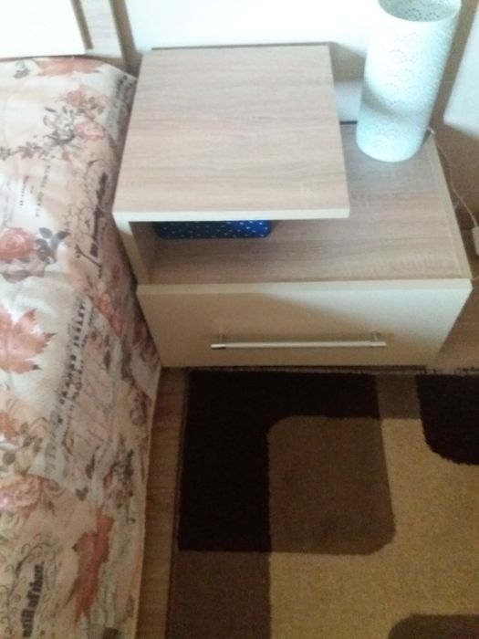 Продавам спалня с матрак