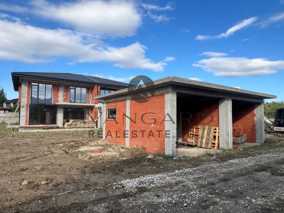 оф.24210 Две къщи близнак с акт 14/ Беломорски