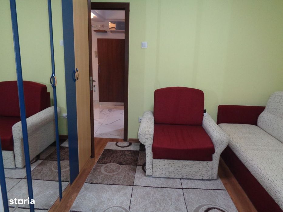 Apartament 2 camere decomandat 60 mp etaj 2 Podgoria la cheie