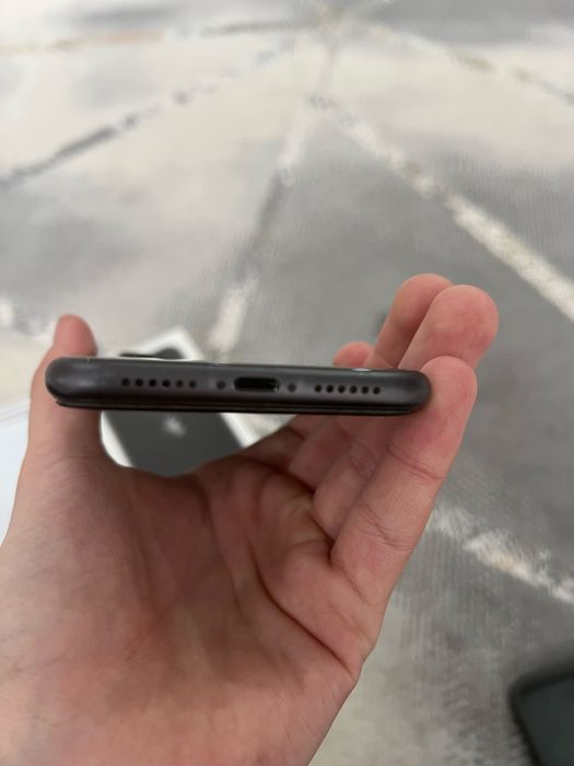 Айфон 11 идеальном состаяние