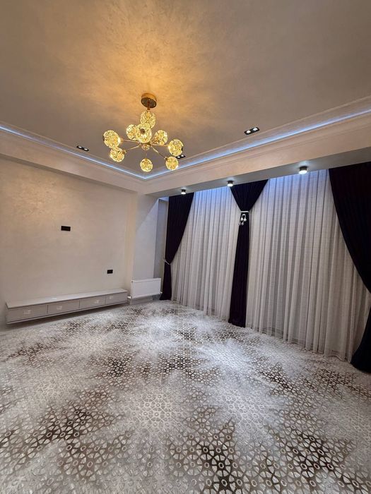 Продаётся 3х Комнатная квартира по адресу Амир Темур (Фрунзе)