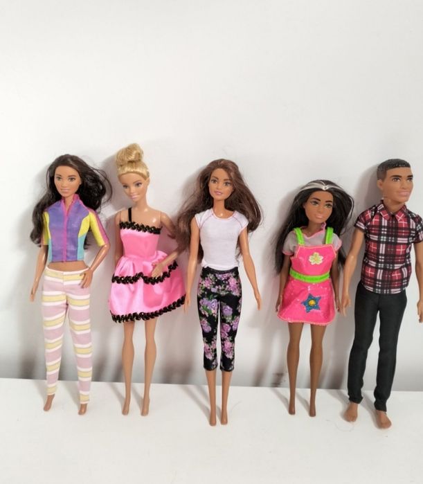 Păpuși Barbie loturi