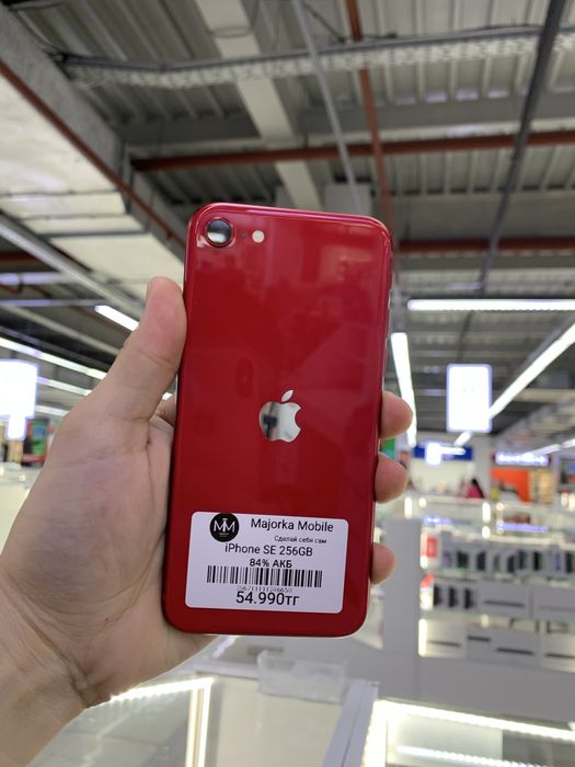Продам айфон SE 255gb 84akb