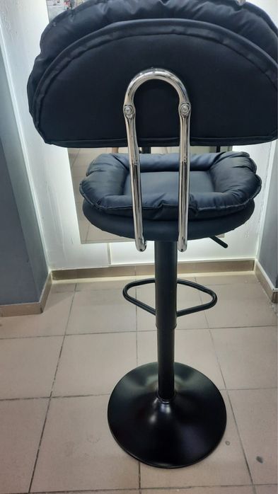 Продам барный стул