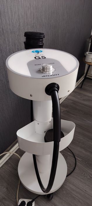 Vând aparat de masaj Vibromatique G5