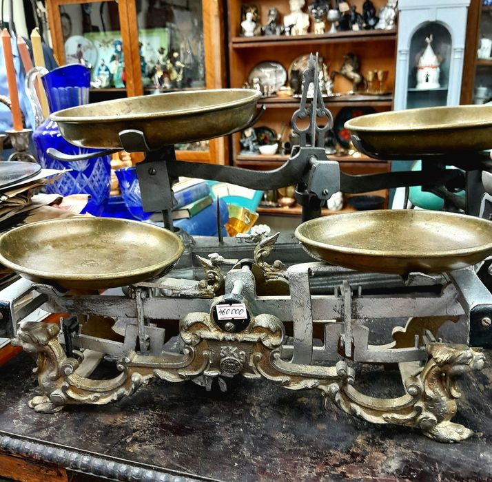 Настольные весы. Винтаж.