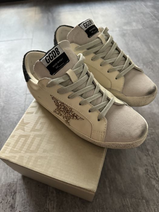 Tenesi Golden Goose