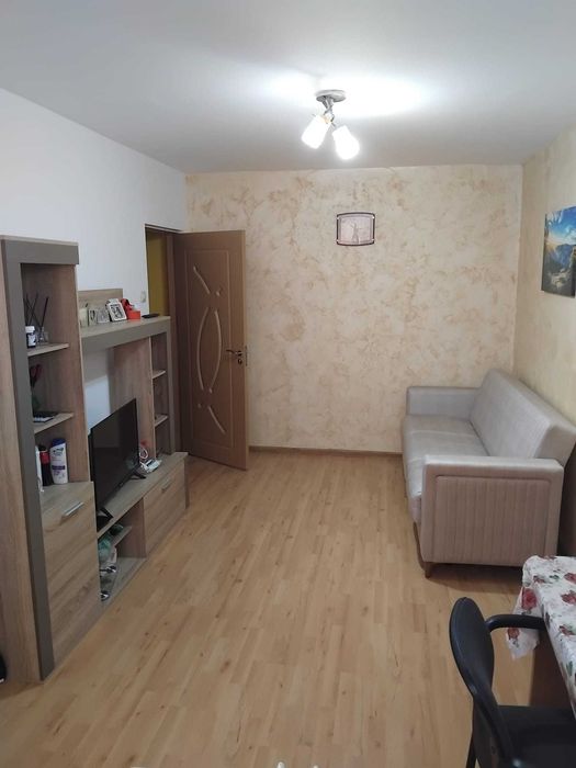 Vand apartament Cv9, zona Orizont