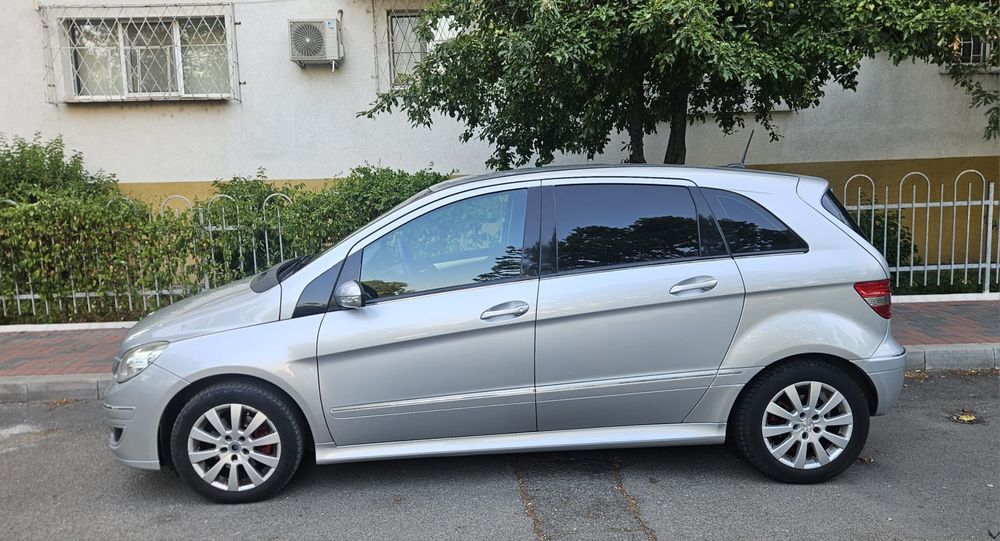 Mercedes B class