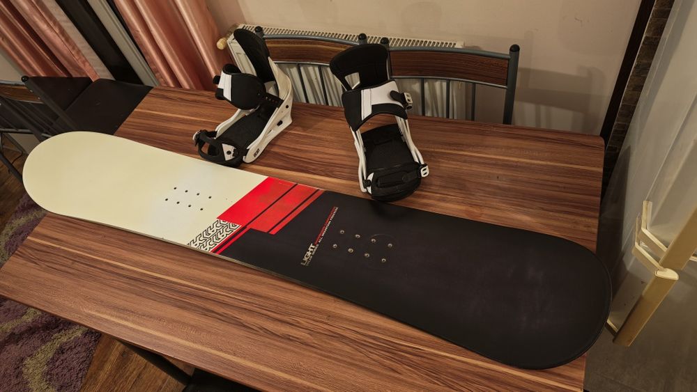Placa Snowboard Light Corp 160cm cu legaturi Burton Freestyle L