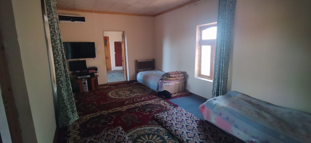 Карманада ховли сотилади