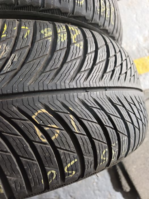 235 50 19 iarna michelin